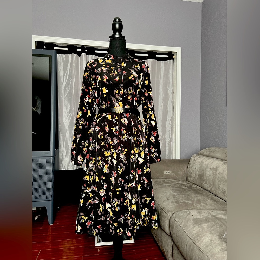 Long Sleeve Printed Midi Dress in Black